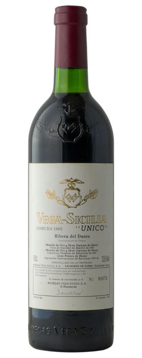 1985 Vega Sicilia Slightly Bin Soiled Label