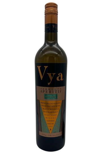 7777 Quady Vya White Vermouth Extra Dry